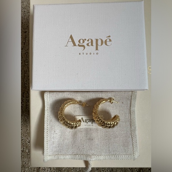 Gold Oversized Agapé Marea Earrings - Picture 2 of 5